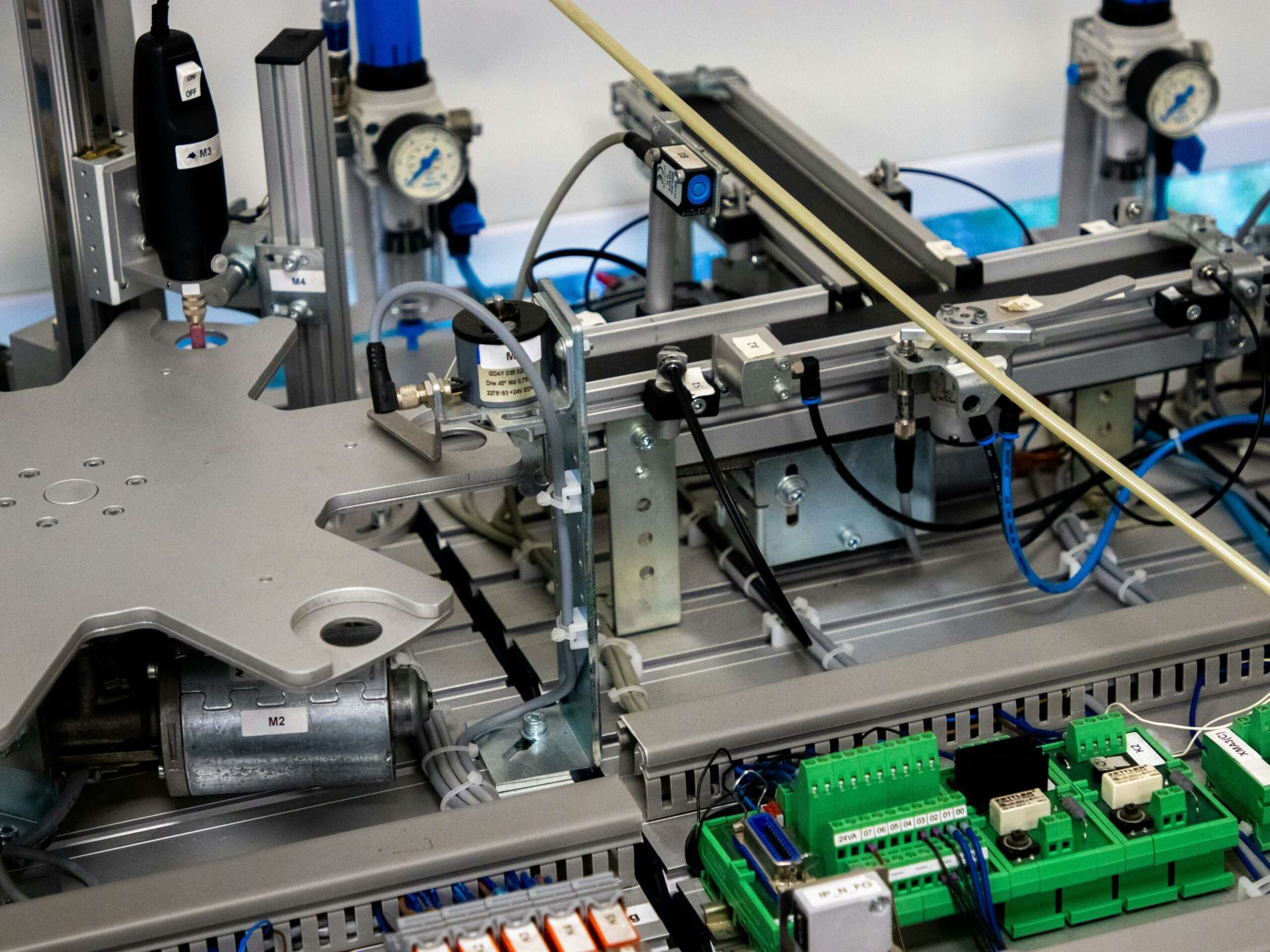 Moderniser un système automatisé sans arrêter la production : méthodes et bonnes pratiques